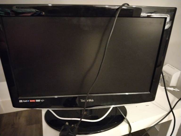 Technika smart TV with dvd drive