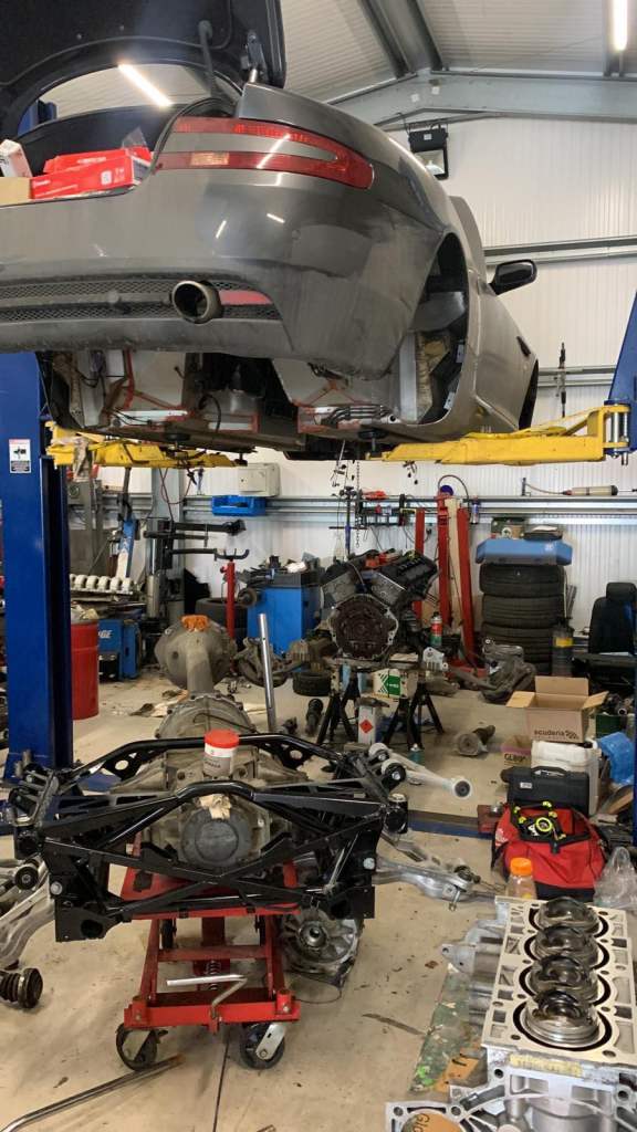 Aston Martin, DB9, Coupe, 2004, Semi-Auto, 5935 (cc), 2 doors