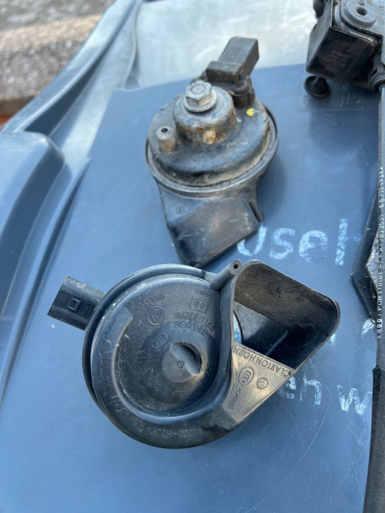 Audi a4 b8 genuine horns