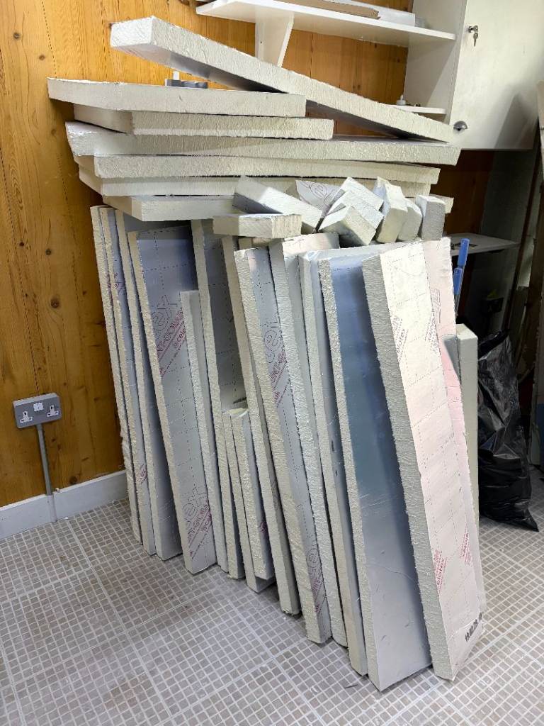 VGC-3X2CLS(Stud work timber)just needs a few screws taken out. FREE (ASAP) -BS2 AREA