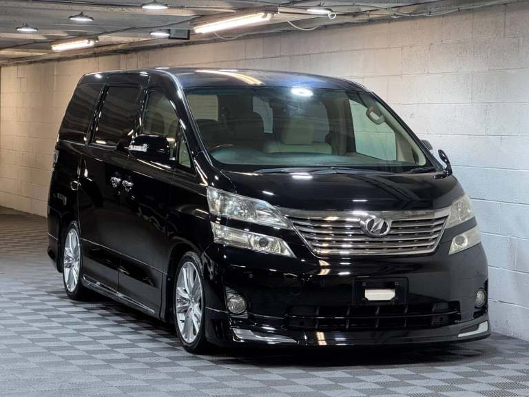 Toyota Vellfire 2.4Z Platinum Selection AUTO 8 Seat ULEZ Petrol Automatic