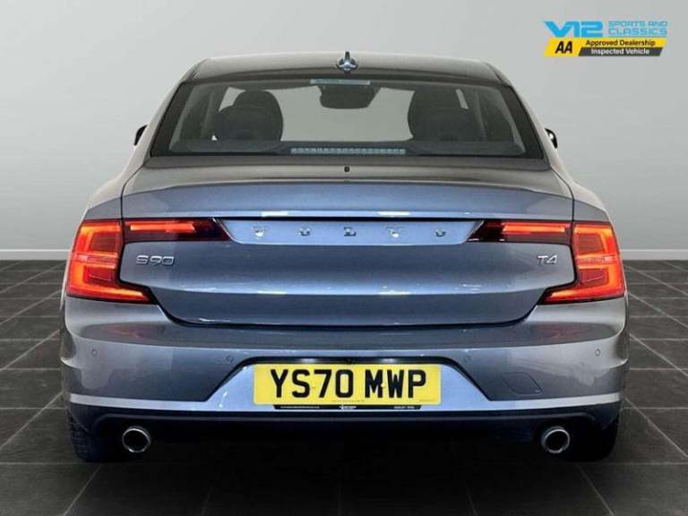 2020 Volvo S90 2.0 T4 Momentum Plus 4dr Geartronic SALOON PETROL Automatic