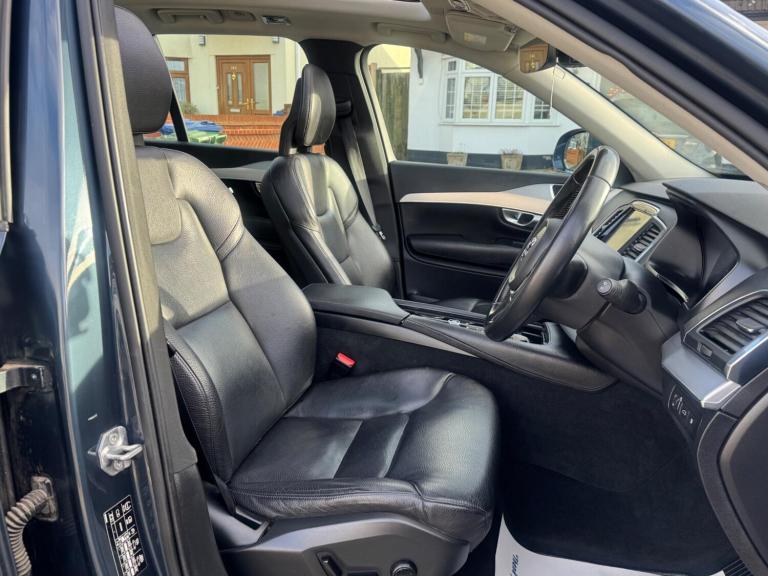 2017 Volvo XC90 2.0 T8 Hybrid Momentum Pro 5dr Geartronic ESTATE PETROL/ELECTRIC Automatic