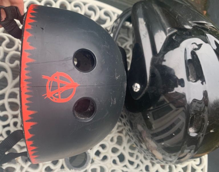 Kids/teens skateboard and bmx helmets. FREE