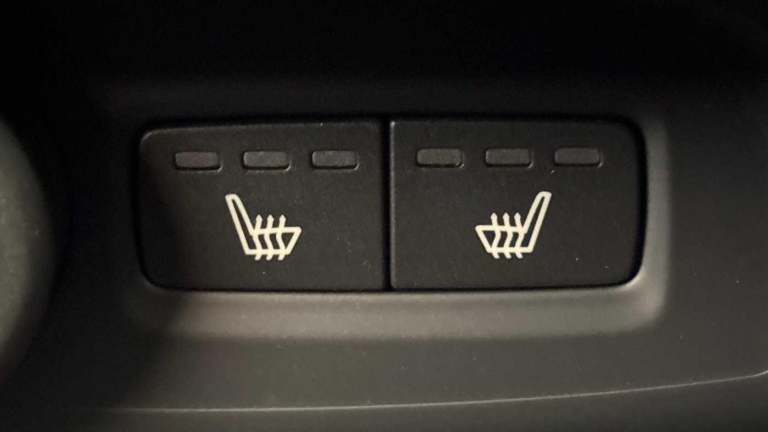 2025 Volvo EC40 Twin Motor 82kWh Plus SUV 5dr Electric Auto AWD (408 ps) ESTATE Electric Automatic