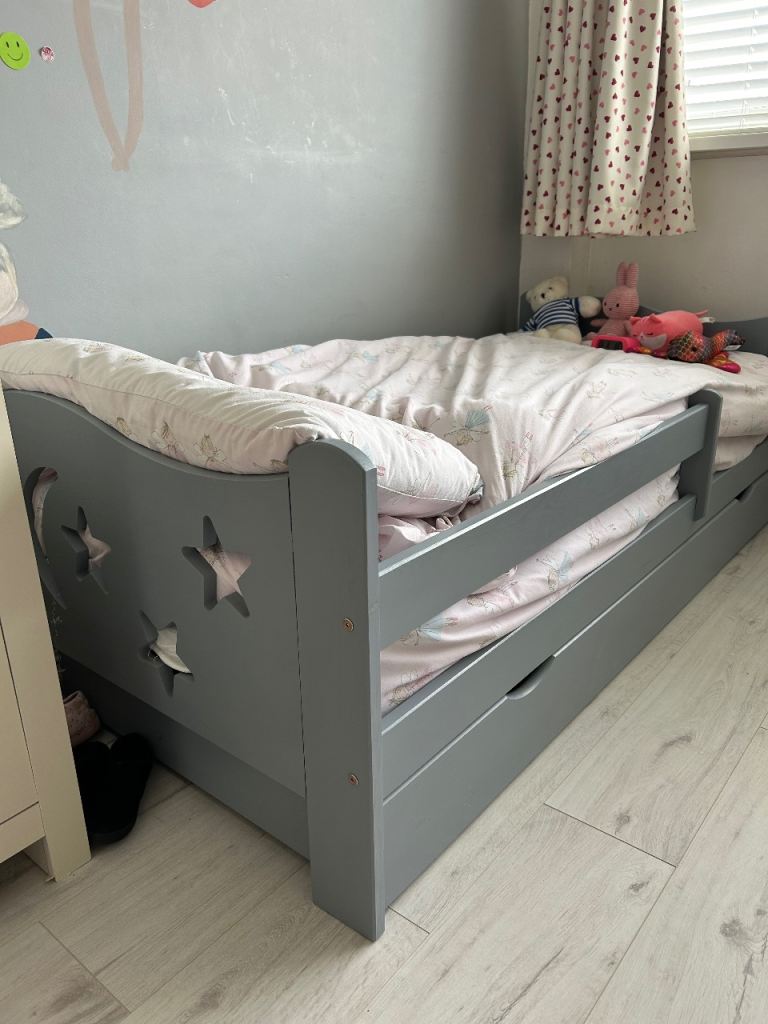 Toddler Bed with Drawer – Grey