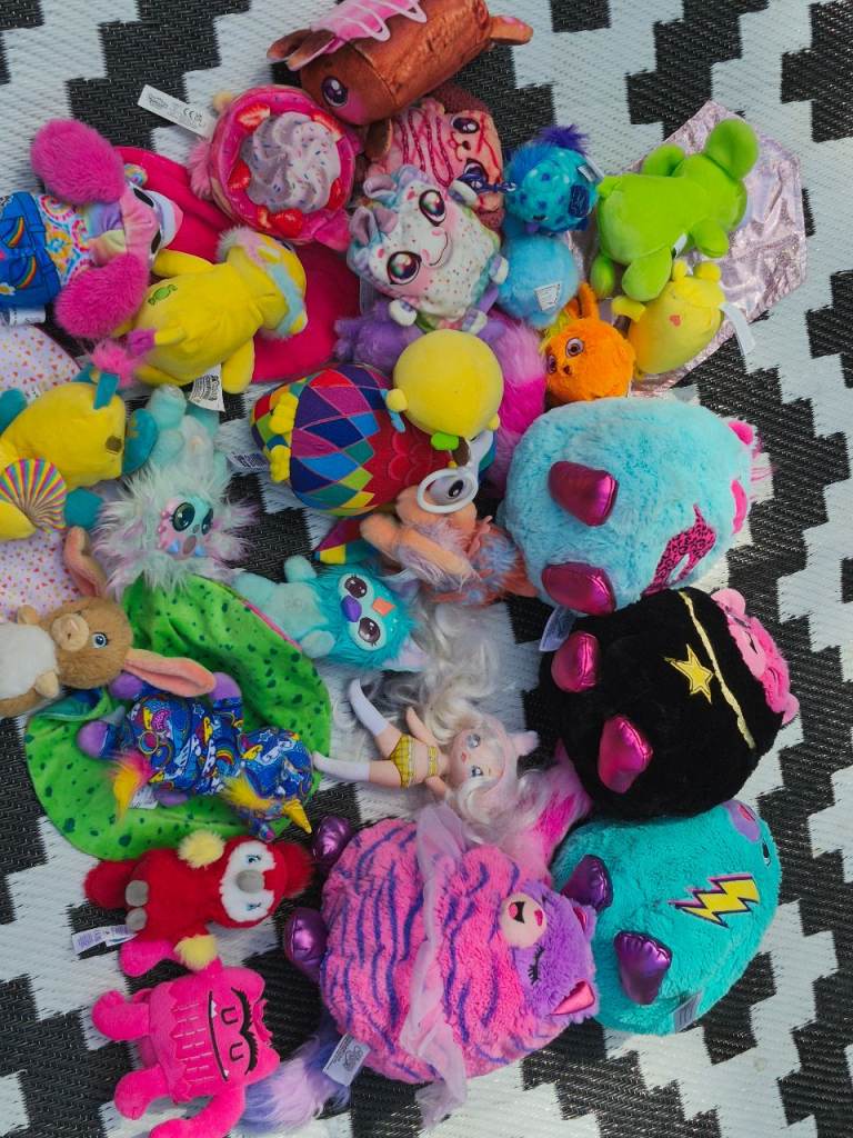 Soft toy bundle ideal car boot seller