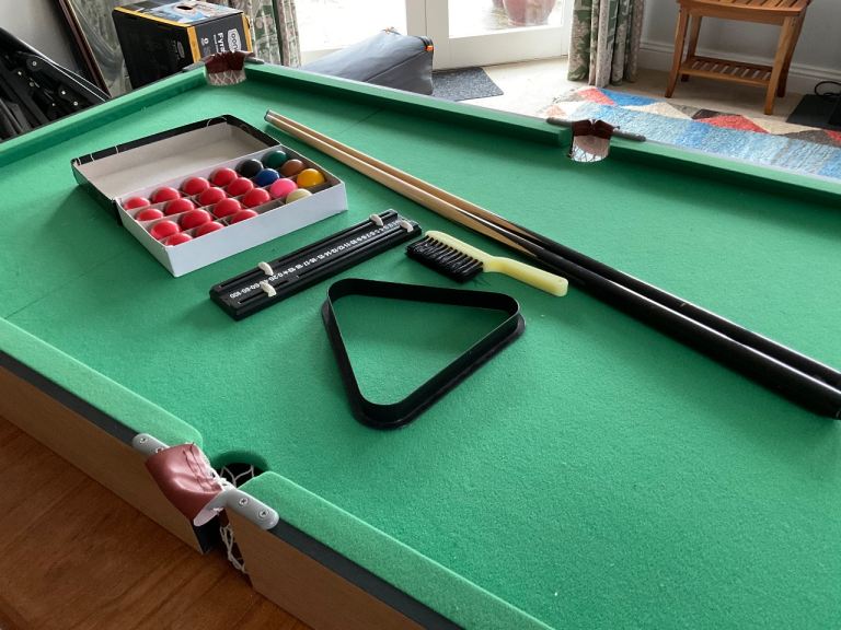 Snooker table 