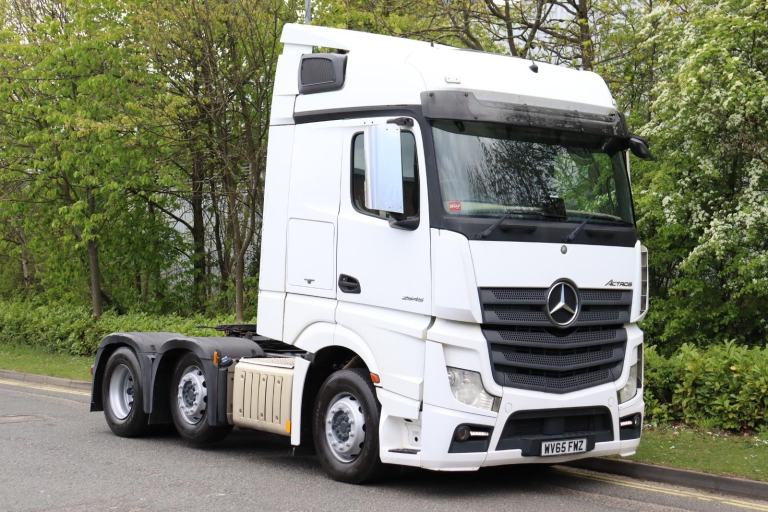 MERCEDES ACTROS 2545 GIGASPACE 6X2 MIDLIFT TRACTOR (2015)
