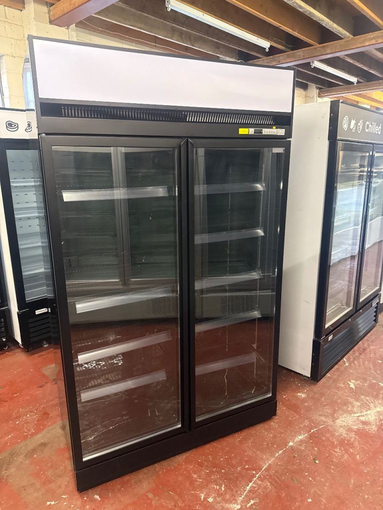 Commercial upright display fridge double door like new supermarket cafe 