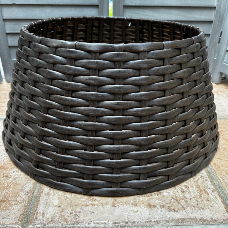 Homebase Brand NEW Brown Circular Christmas Tree Skirt 56cm