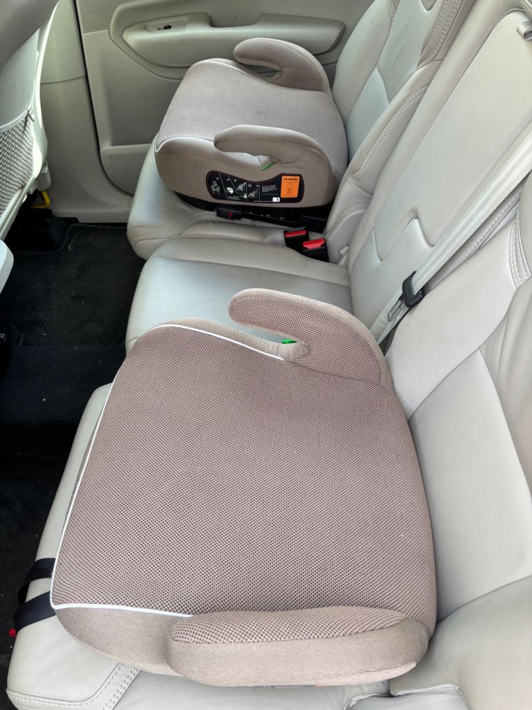 Pair of used Jovikids booster seats 6-12 years