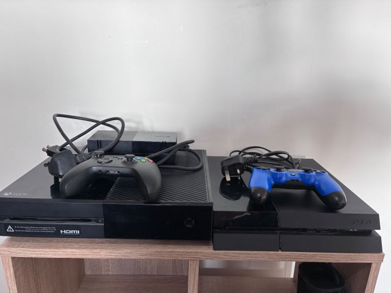 PlayStation 4 & Xbox One