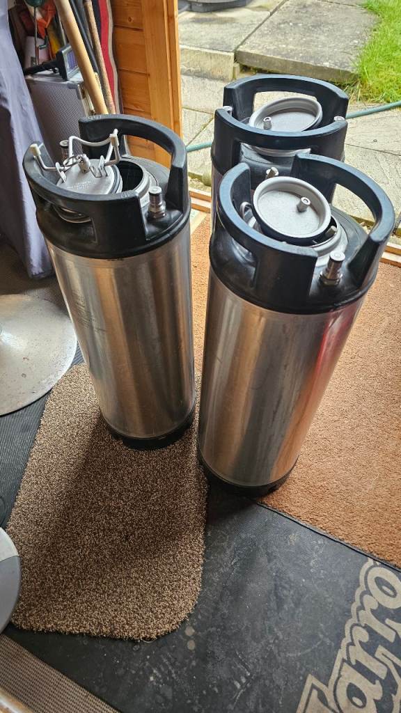 Beer chiller cornie kegs home brew setup