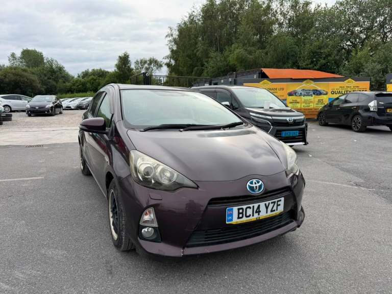 2014 Toyota Aqua Toyota Aqua Hybrid Petrol Deep Amethyst  2014  5 Seater  1.5L