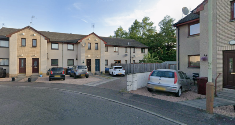 🏡 2-Bedroom House Available to Rent in Dundee