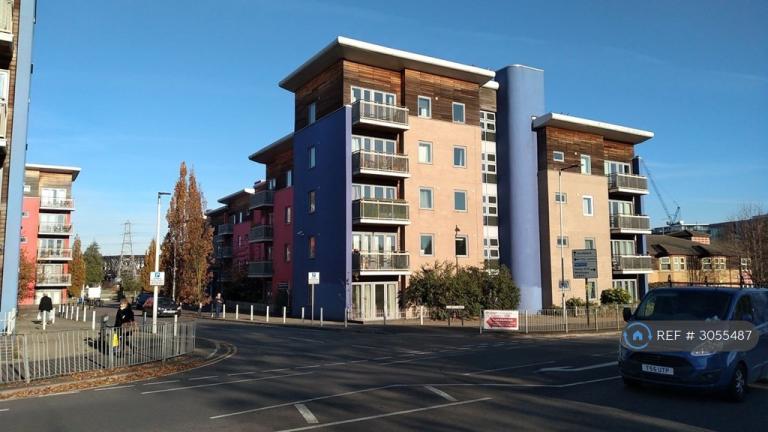2 bedroom flat in Cubitt Way, Peterborough, PE2 (2 bed) (#3055487)