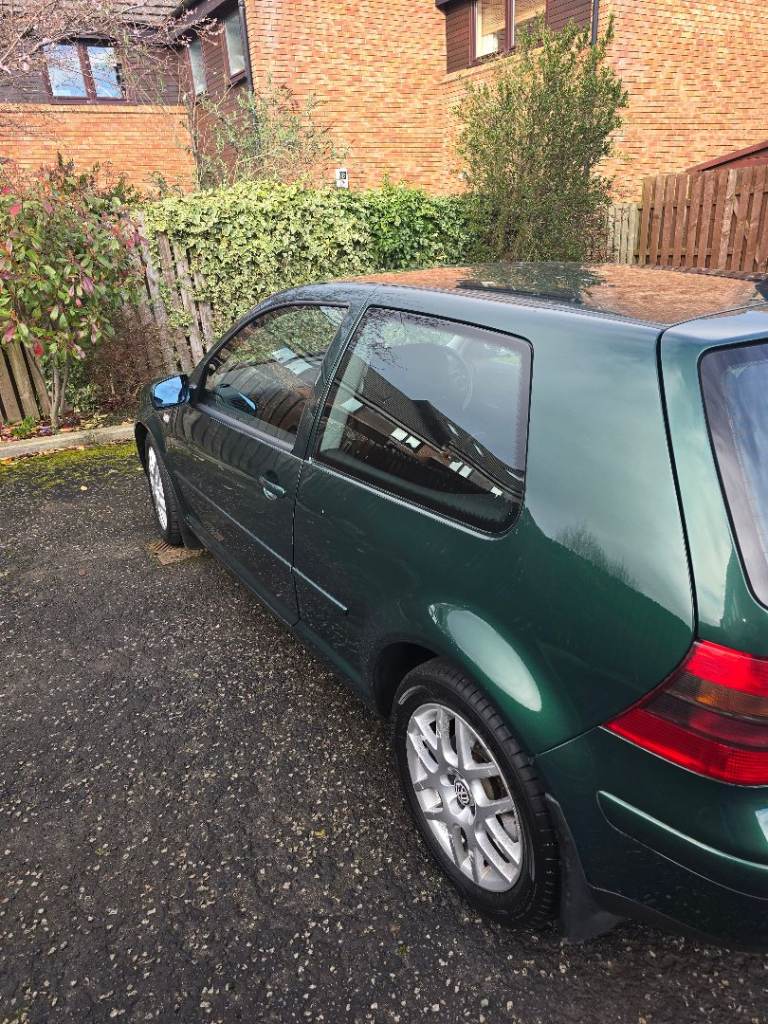 Volkswagen, GOLF V5, Hatchback, 2001, Semi-Auto, 2324 (cc), 3 doors