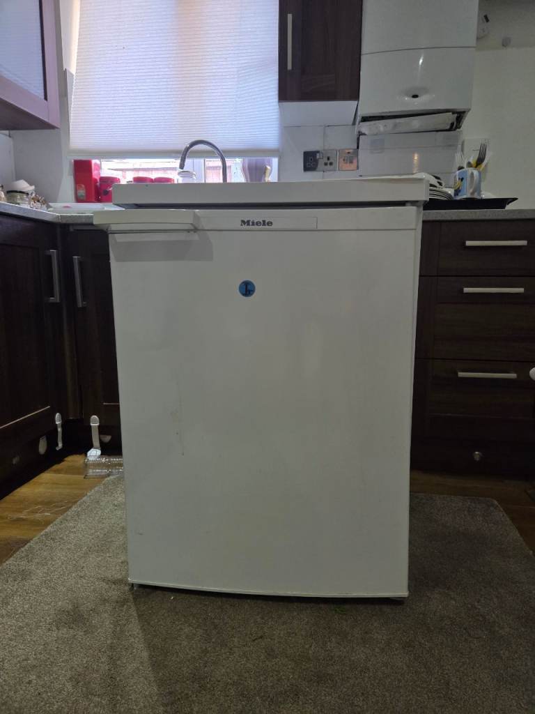 Miele under counter fridge 