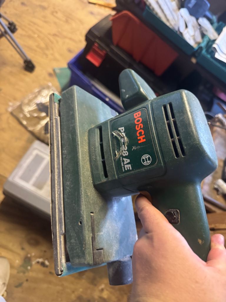 Bosch PVS 28 AE Sander – Green, Fair Condition