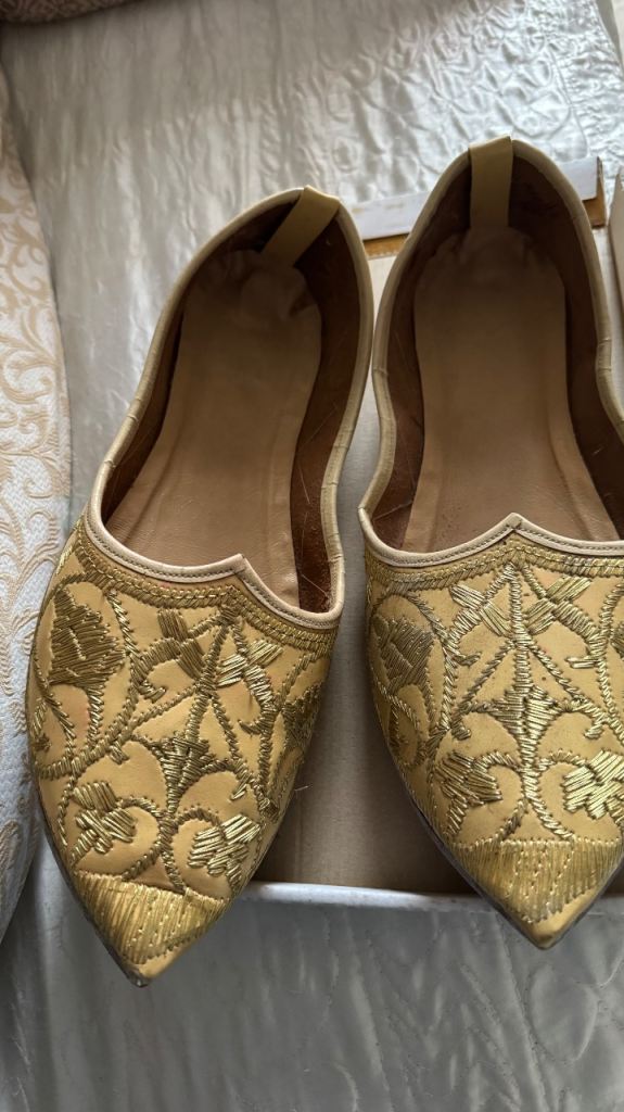 Mohair or Indian jutti - gold for men 