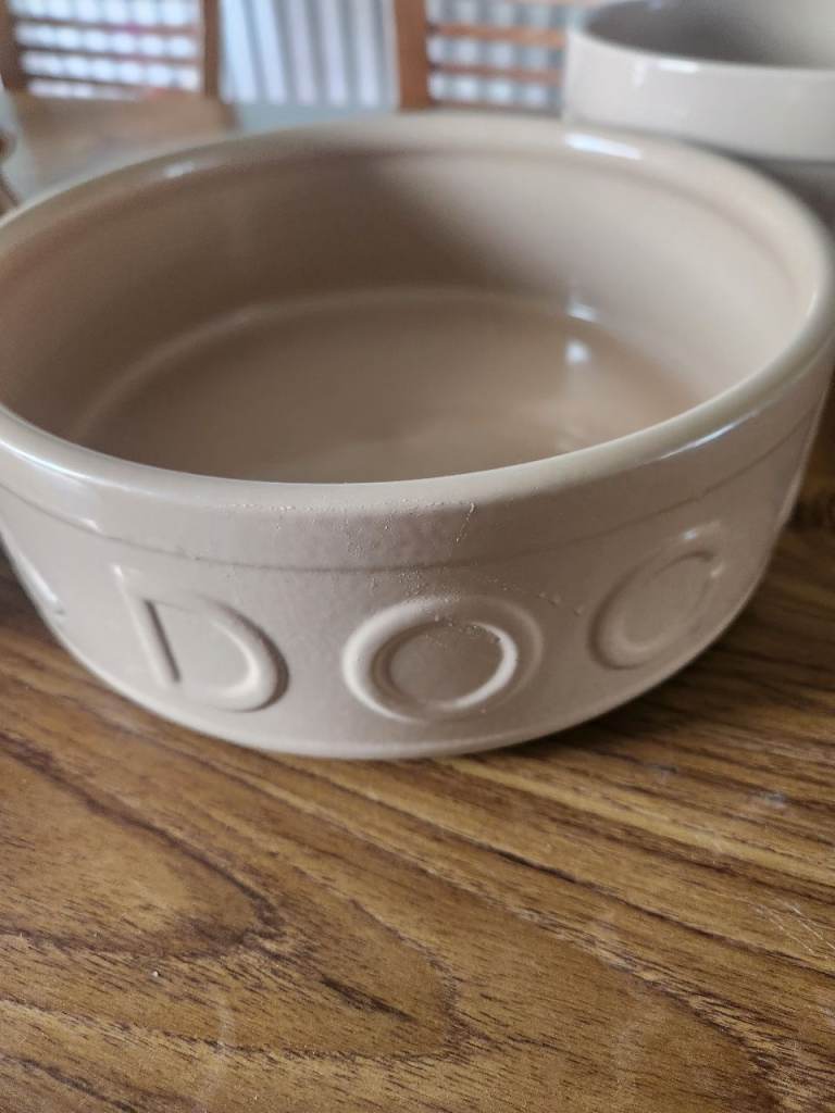 Set of 3 Mason Cash Ceramic Dog Bowls - Classic Cane Design