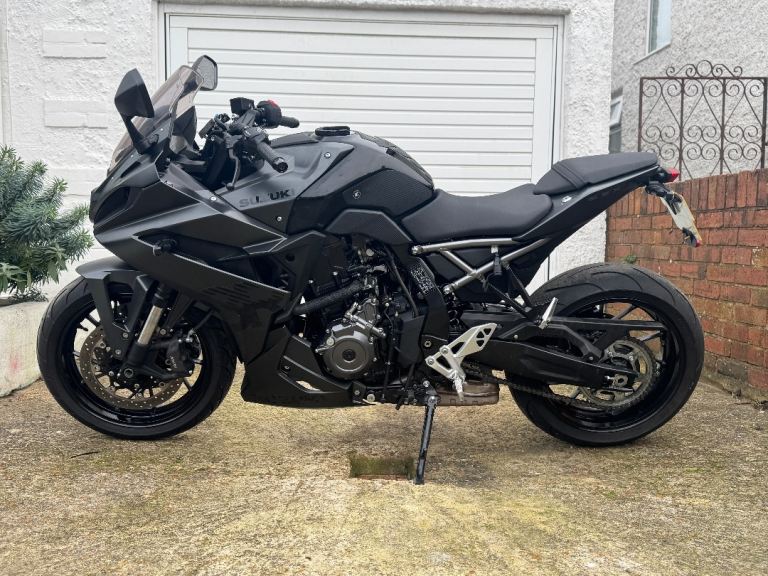 Suzuki, GSX-8R, 2024, 776 (cc) Suzuki Warranty, Lots of Extras FSH