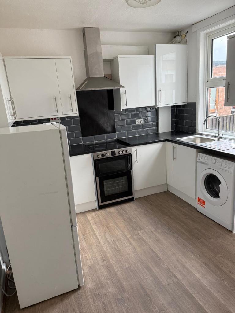 2 bedrooms terrace house 