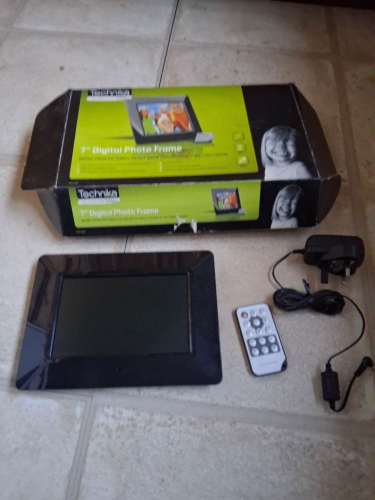 Technika 7 inch Digital photo Frame