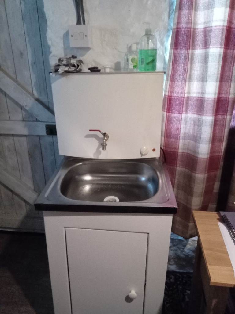 Sink no plumbing with water heater