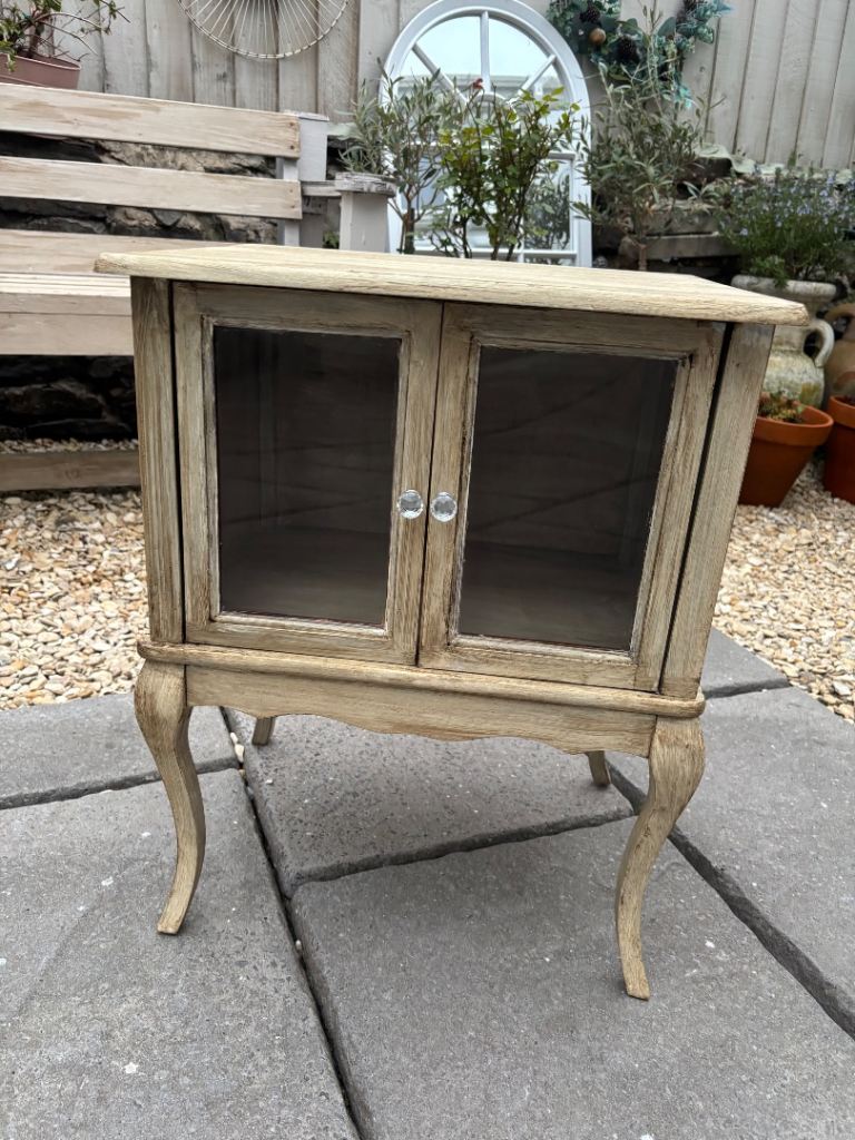 Side table unit Queen Anne legs 