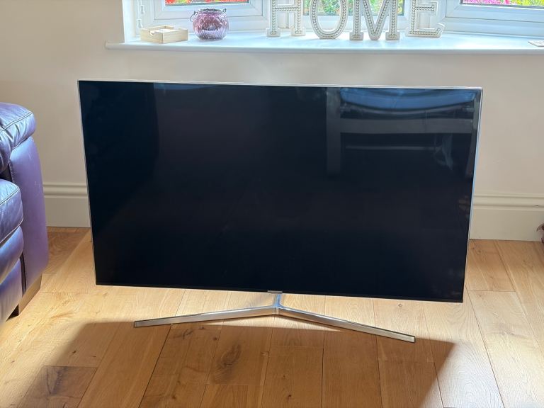 Samsung UE49KS8000T 49in 4K LED TV Black with Stand, 2 Remotes, HDMI