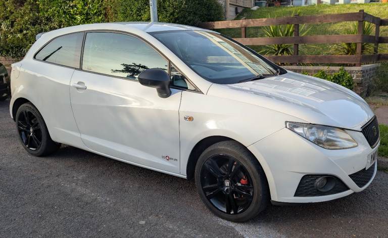 SEAT IBIZA 1.4 SE COPA 3DR IN WHITE,2011 11 REG,160K,LONG MARCH 2027 MOT,GOOD CONDITION,DRIVES WELL.