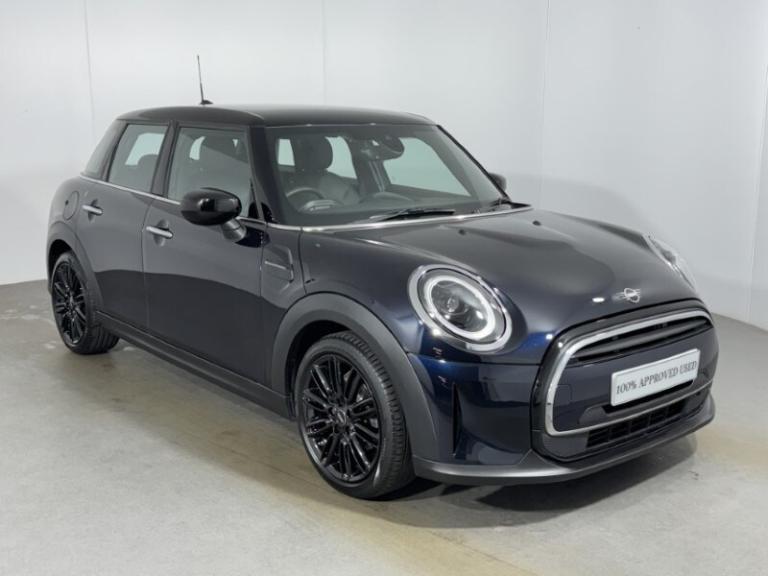 MINI HATCHBACK 1.5 Cooper Exclusive Premium 5dr Auto