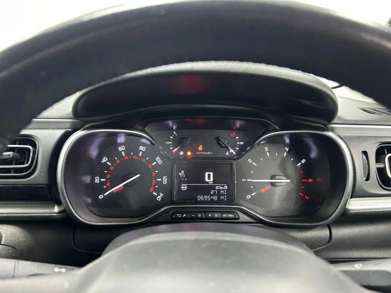 2017 Citroen C3 1.2 PureTech Flair Hatchback 5dr Petrol Manual Euro 6 (82 ps)  F/S/H X8! 2  Hatch...