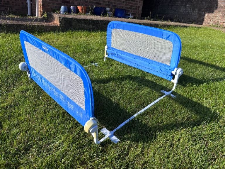 Double adjustable bed guard by Summer