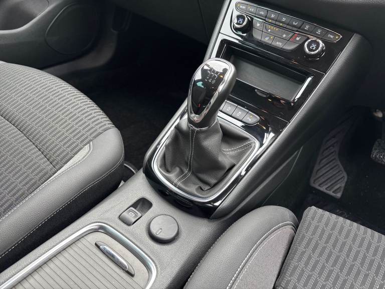 2021 Vauxhall Astra Astra Griffin EDN 1.2 T 5sr Hatchback Petrol Manual