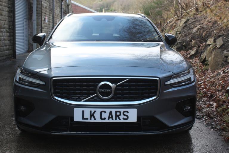 VOLVO V60 2.0 R-Design Plus D4 2019