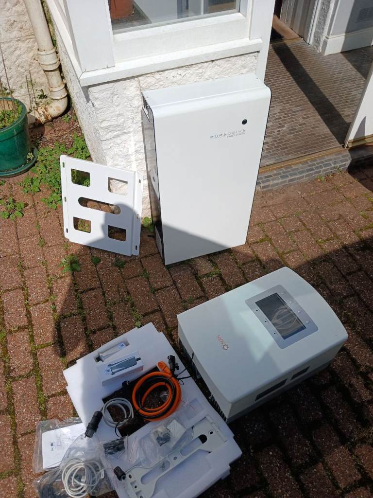 Solar hybrid inverter and battery