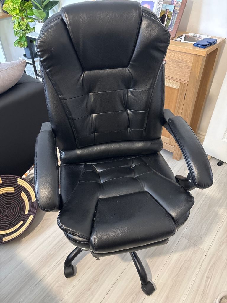 Black office chair executive read desc