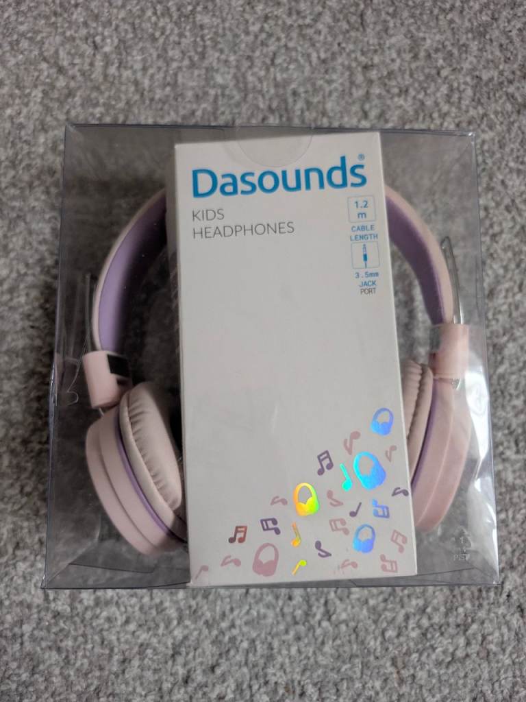 New kids headphones wired