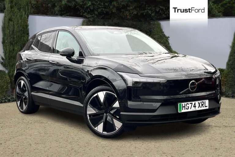 2025 Volvo EX30 200kW SM Extended Range Ultra 69kWh 5dr Auto ESTATE ELECTRIC Automatic