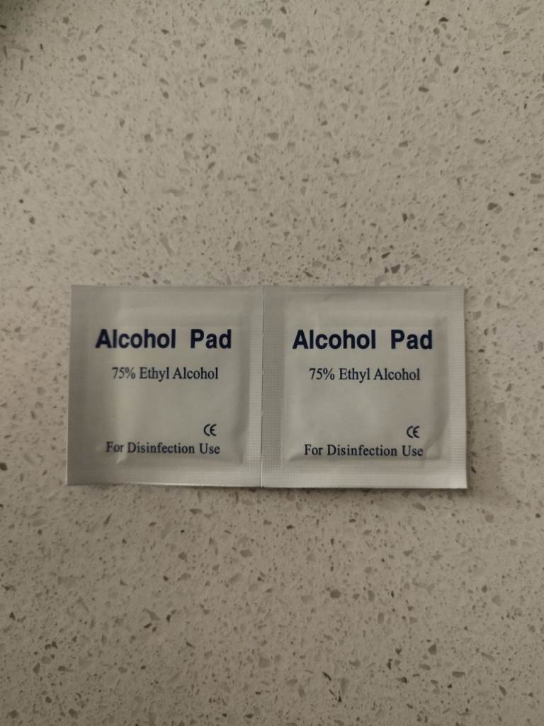Alcohol Pad Wipes (Total 140)