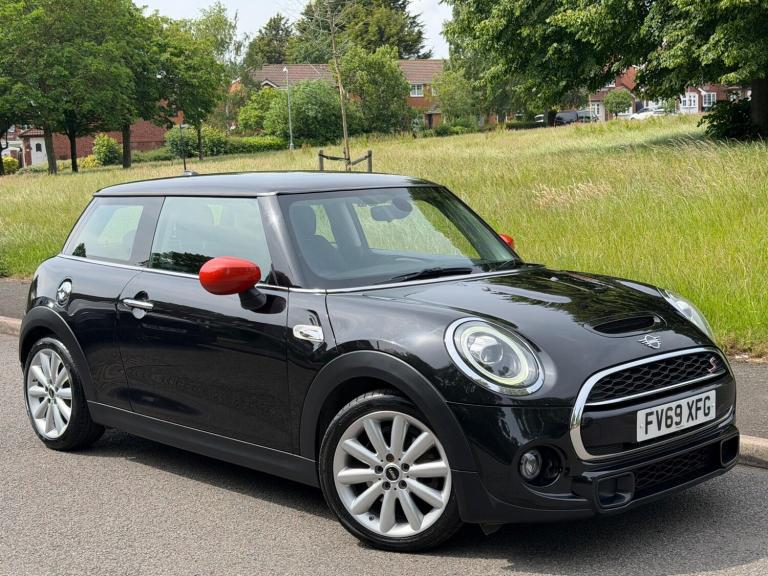MINI Hatch 2.0 Cooper S Classic Steptronic Euro 6 (s/s) 3dr Petrol Automatic