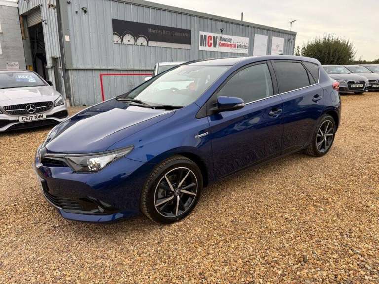 2018 Toyota Auris 1.8 VVT-h Design Hatchback 5dr Petrol Hybrid CVT Euro 6 (s/s) (136 ps) Hatchbac...