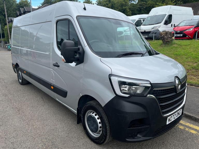 2022 Renault Master LM35dCi 135 Business Medium Roof Van PANEL VAN DIESEL Manual
