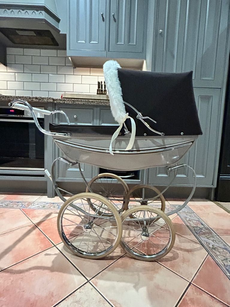 Silver cross vintage dolls pram 
