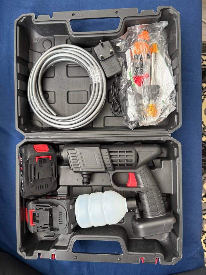 Brand new Portable Cordless Car High Pressure Washer Jet Water Wash Cleaner Gun +2 Battery
