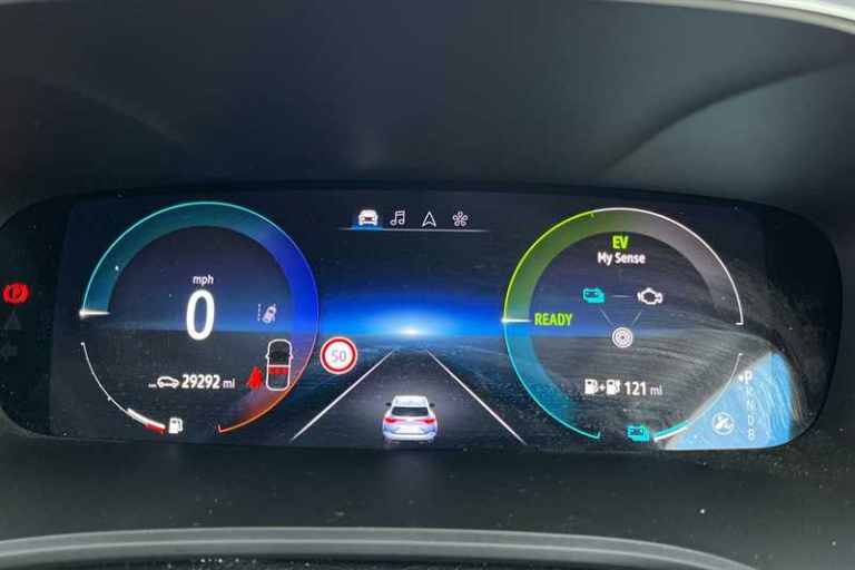 2022 Renault Megane 1.6 E-TECH PHEV 160 Iconic 5dr Auto ESTATE PETROL/ELECTRIC Automatic