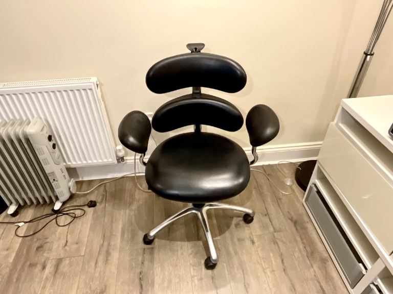 Office chairs Real leather x 12